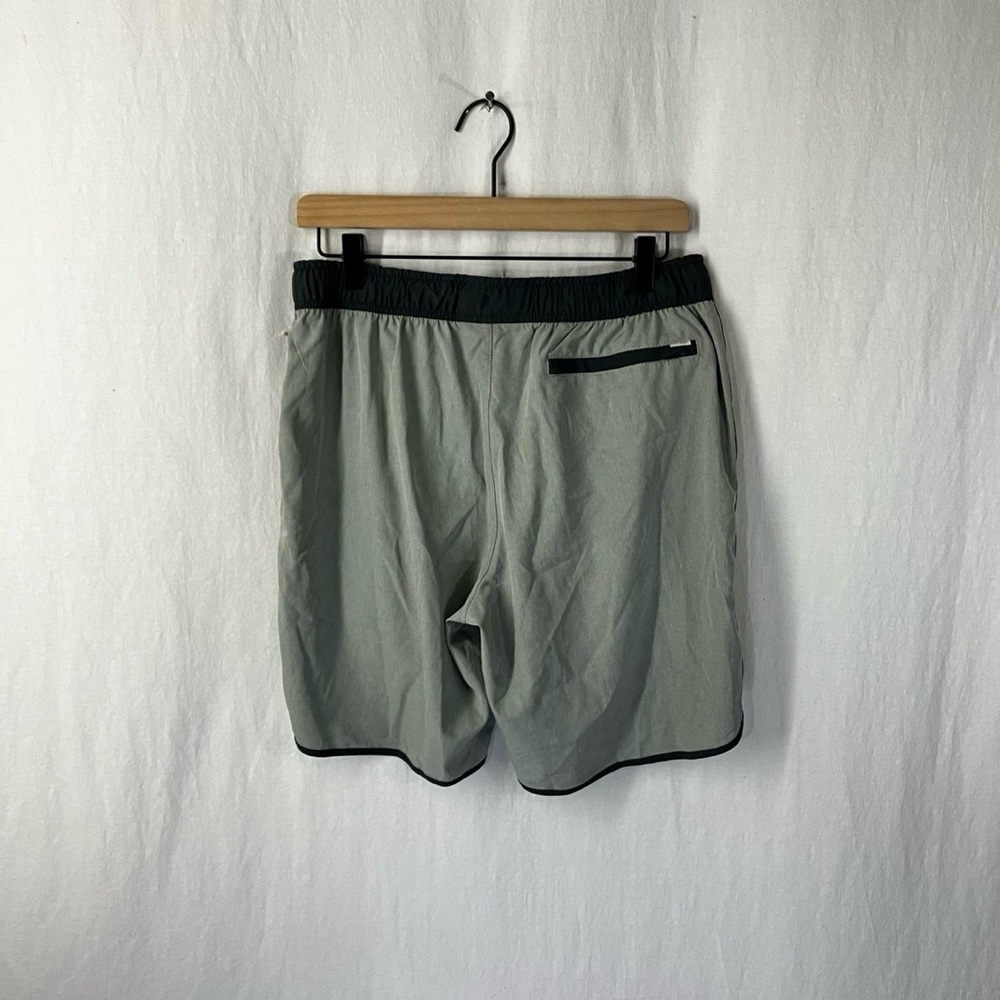 Light Gray Vuori Banks Shorts - Picture 4 of 7